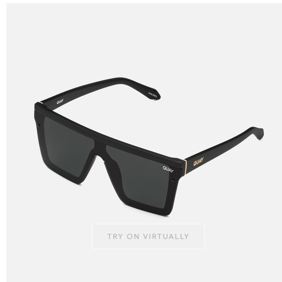 Quay NWT Black Frame / Smoke Polarized Lens SKU 41472
Comes with clear case - Picture 2 of 2